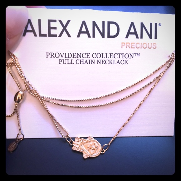 Fatima Pull Chain Necklace Gold 